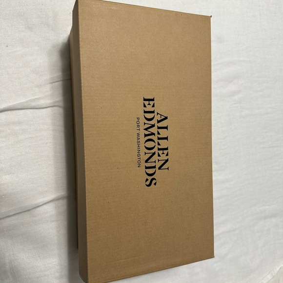 Allen Edmonds Delray Classic Brown Leather Men's Shoes - Picture 10 of 11